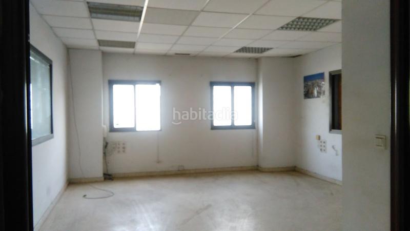 Foto e248226c-1fb6-4eae-9b58-22b25d935958. Capannone industriale in La Paz Alcalá de Guadaira