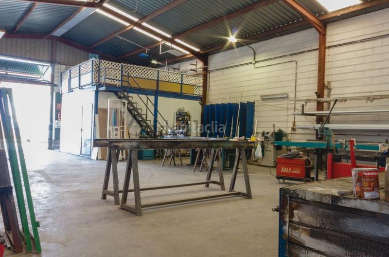 Foto 0adebc3d-e245-4384-aa58-f9ae8da5c51d. Capannone industriale in La Paz Alcalá de Guadaira