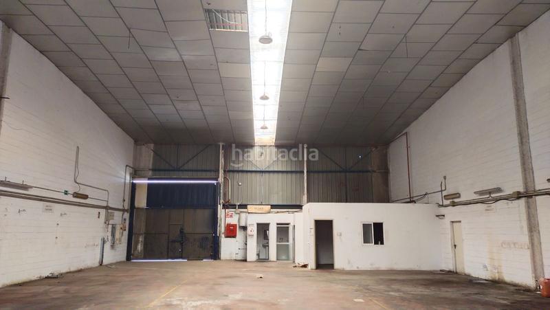 Foto 5fb17773-840c-4b2a-a5e2-dd02f96f9e01. Capannone industriale in La Paz Alcalá de Guadaira