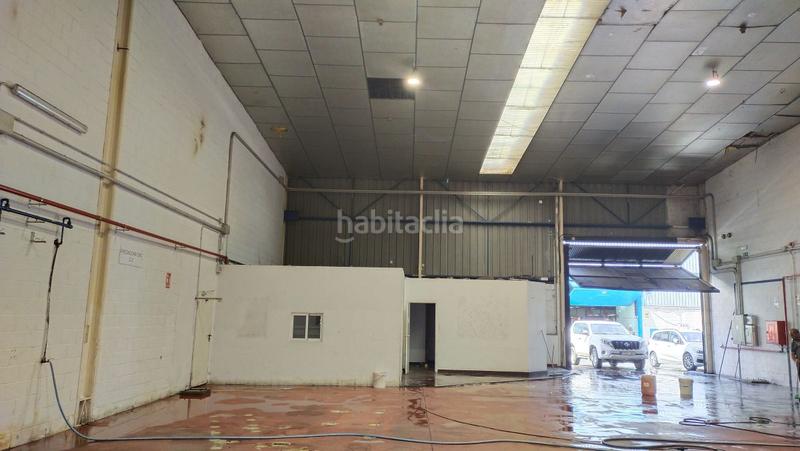 Foto e9e95ea3-c080-4b80-b27a-cd5ed8f15c44. Capannone industriale in La Paz Alcalá de Guadaira