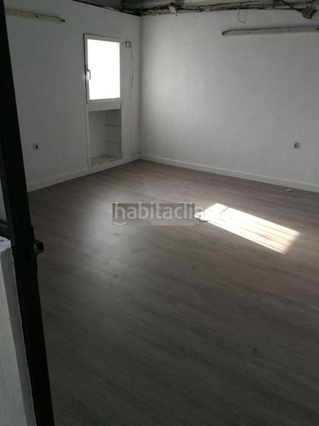 Foto 598a002b-3ebf-46ec-b586-0ed9d1c0c29f. Bâtiment à usage industriel dans La Paz Alcalá de Guadaira