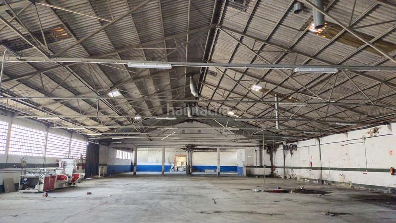 Foto 7495bdd7-0a73-43fd-b0f9-ce9586b4c50e. Rent industrial building in La Paz Alcalá de Guadaira