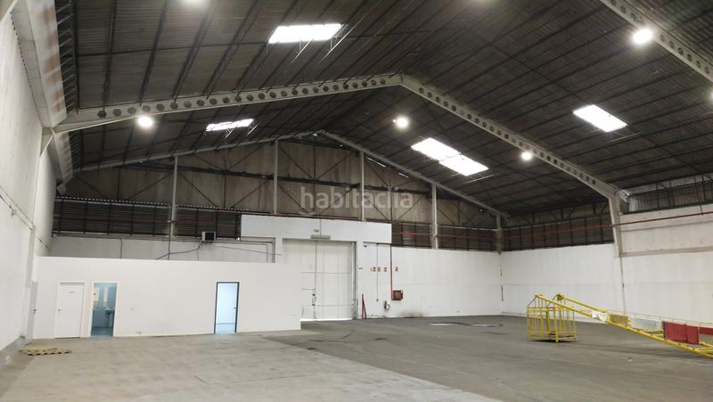 Foto ba242bad-1615-44a0-9ff7-ee9ddadf1b0d. Alquiler nave industrial  en alquiler en políg.industriales la red, 1 dormitorio. en Alcalá de Guadaira