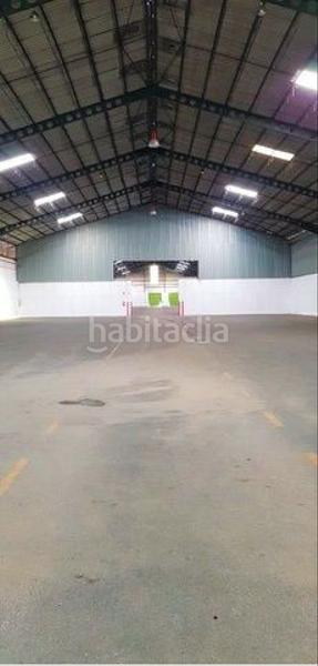 Foto 9b229309-55b6-4865-b6d3-fa7efb5cd1ad. Rent industrial building in La Paz Alcalá de Guadaira