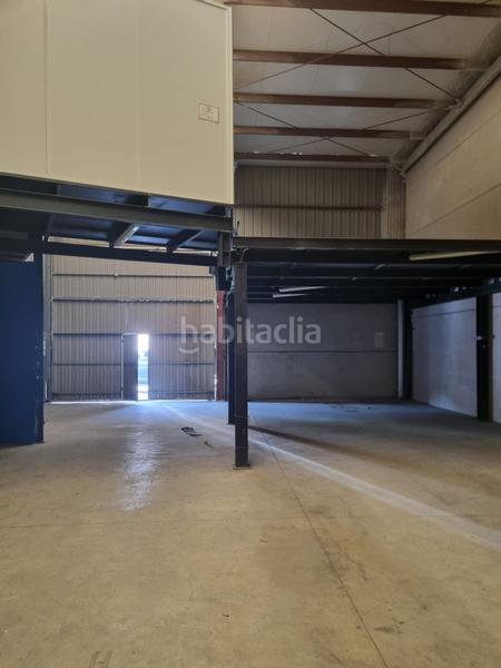 Foto 461a639a-231c-47fa-b78b-749c31edb16e. Nau industrial a La Paz Alcalá de Guadaira