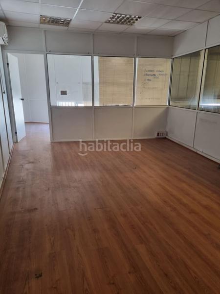 Foto 7488eace-e6b0-4843-bf2c-18dcef2e30f2. Nau industrial a La Paz Alcalá de Guadaira