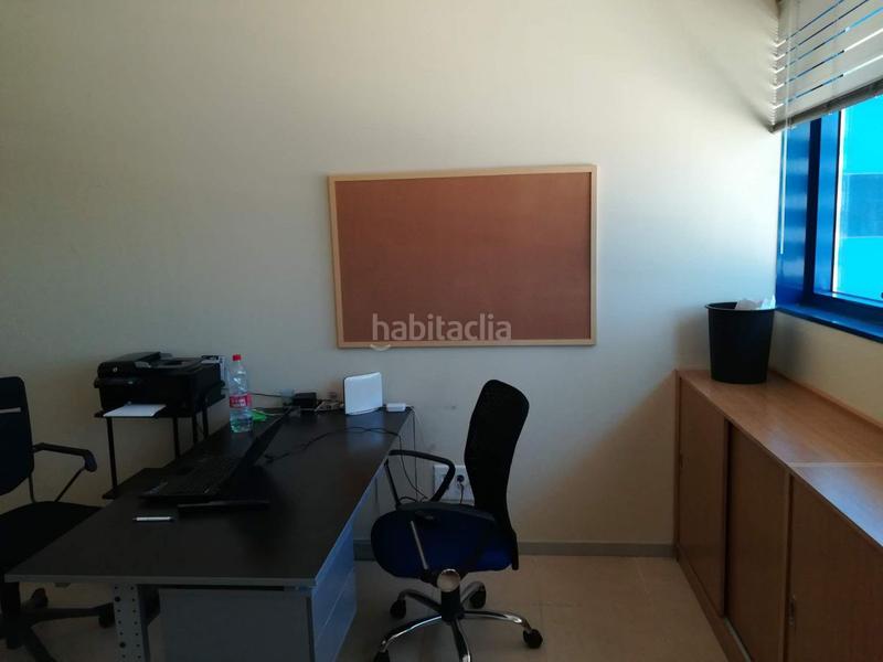 Foto e1298c29-78d8-46ce-b59c-2c0ce1670457. Office space with parking in Palmete Sevilla