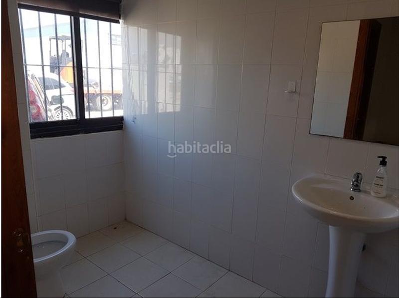 Foto 001b0856-7f29-43fd-88b8-9d3a0b57e018. Lloguer nau industrial a La Paz Alcalá de Guadaira