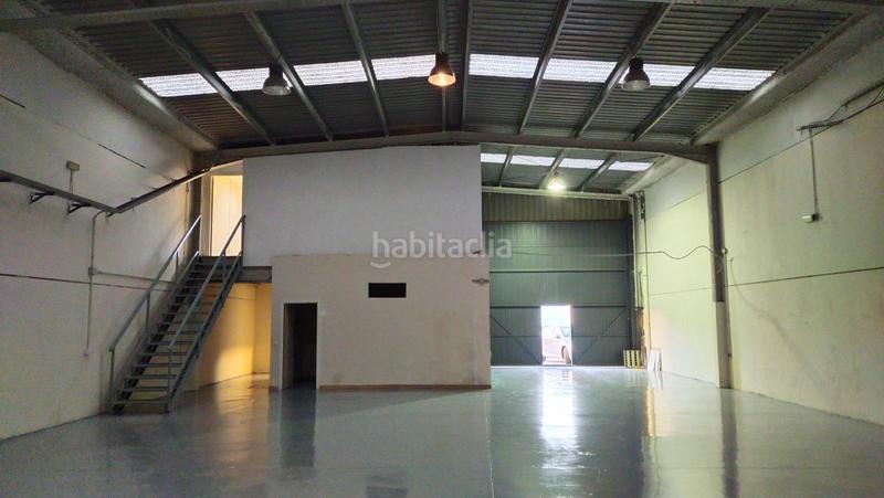 Foto 57074520-615a-42f6-9287-f403d6510e7c. Lloguer nau industrial a La Paz Alcalá de Guadaira