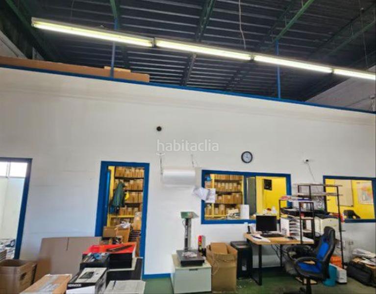 Foto 16d4c359-2122-4a01-9a4c-7063af081f5d. Nau industrial a La Paz Alcalá de Guadaira