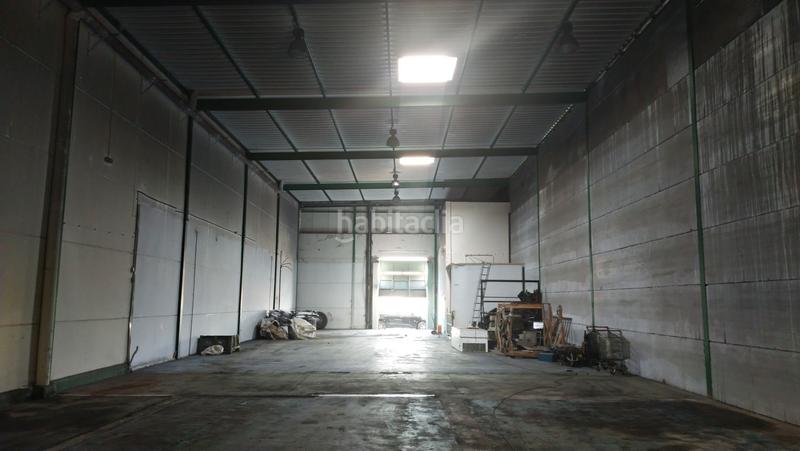 Foto 1518960b-c583-48b8-92ff-22d223d335a3. Affitto capannone industriale in Condequinto Montequinto