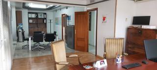 Affitto Ufficio in Urbadiez - Entrepuentes. Oficina en alquiler en sevilla este, 6 dormitorios.