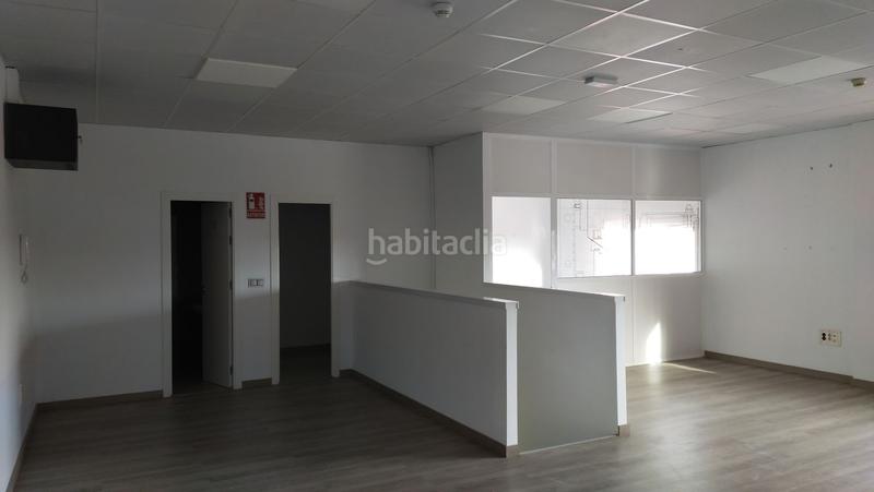 Foto ca3ad729-1f6c-4125-a704-3861b881ef46. Nau industrial a La Paz Alcalá de Guadaira