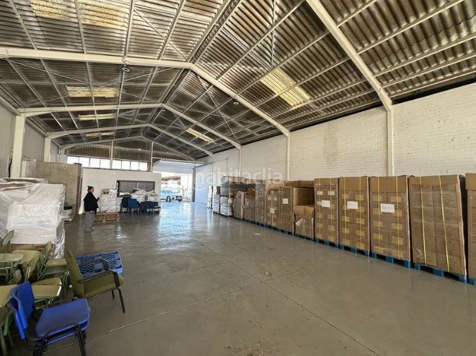 Foto dbf0af87-afc5-43fd-af95-ee3521e1549b. Rent industrial building in La Motilla - Fuente del Rey Dos Hermanas