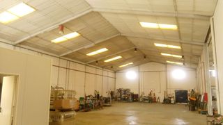 Fabrikhalle in La Paz. Nave industrial en venta en políg.industriales  la red, 1 dormit
