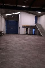 Nave industrial en Palmete. Nave industrial en venta en políg. industriales  el pino.