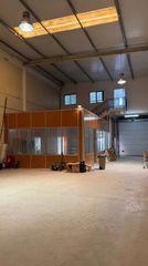 Fabrikhalle in Valencina de la Concepción. Nave industrial en venta en políg.industrial parque plata, 2 dor