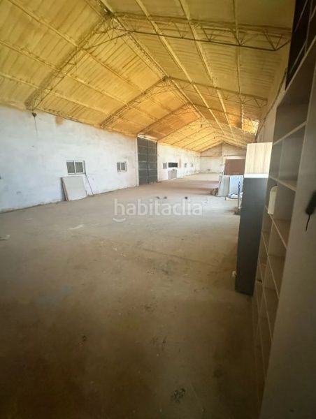 Foto 7f79591b-7f7c-44ee-84c7-1c19fde5d523. Rent industrial building in La Hacienda - Nueva Andalucía Dos Hermanas
