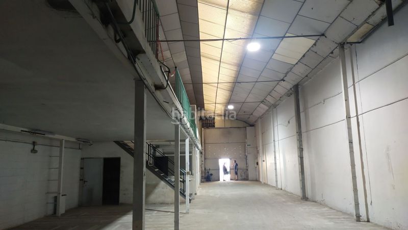 Foto 426b1a0b-afed-4894-9ba7-911abf9ef6f5. Fabrikhalle in Palmete Sevilla