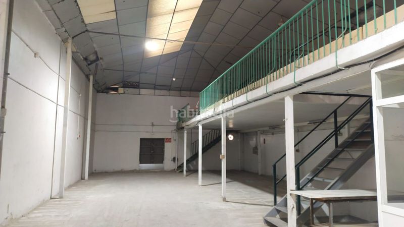 Foto b9ba6727-fc83-403c-b9e8-2dd15a29e972. Fabrikhalle in Palmete Sevilla