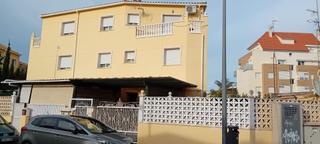 Masia a Centro Urbano. Fantástica casa adosada de 4 dormitorios en denia, a poca distan
