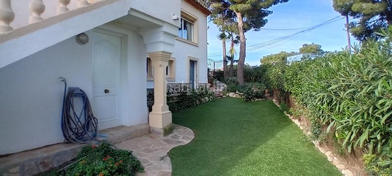 Foto b2764fe1-20d7-4f04-82da-4a9e64cf55d7. Chalet magnífica villa de 4 dormitorios, con vistas al mar hacia la bahía , en la zona de fanadix, con piscina y garaje. oportu en Moraira