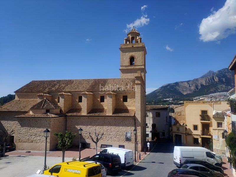 Foto b7bd28e4-a4a8-4ce8-9fec-3df1a2e85004. Mas dans Casco urbano Polop