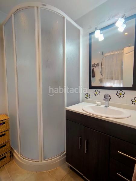 Foto 38f88726-44c5-4d39-87e2-b8695f017e0d. Apartament amb calefacció piscina a Sierra Helada Benidorm