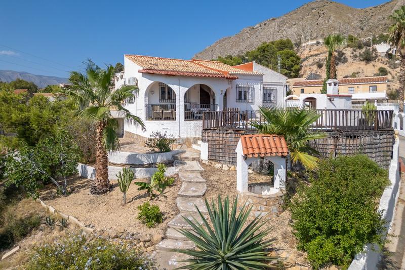 Foto 646fd560-9d6c-467b-a996-fe9b06ed7b06. House with heating pool in Orxeta