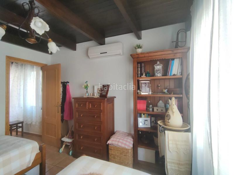 Foto 07ad8aba-f5b4-45c9-a19b-d8043efdb296. Masía magnífica casa adosada de 3 dormitorios y 2 baños en el casco antiguo . garaje privado y azotea con vistas al mar y a la m en Polop