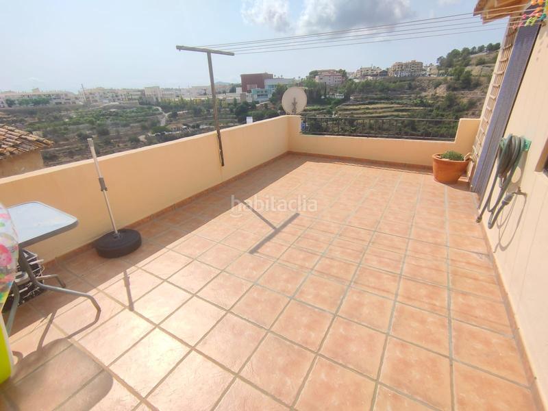 Foto 23f22e39-f1ef-4783-a909-fd9c134191f0. Masía magnífica casa adosada de 3 dormitorios y 2 baños en el casco antiguo . garaje privado y azotea con vistas al mar y a la m en Polop