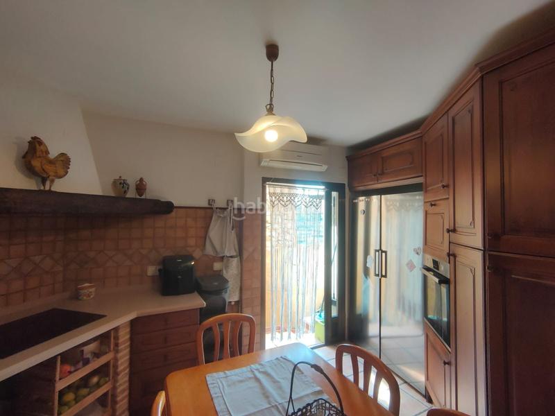 Foto 77c947ee-927a-4b8e-8ef2-7b23b87a7694. Masía magnífica casa adosada de 3 dormitorios y 2 baños en el casco antiguo . garaje privado y azotea con vistas al mar y a la m en Polop