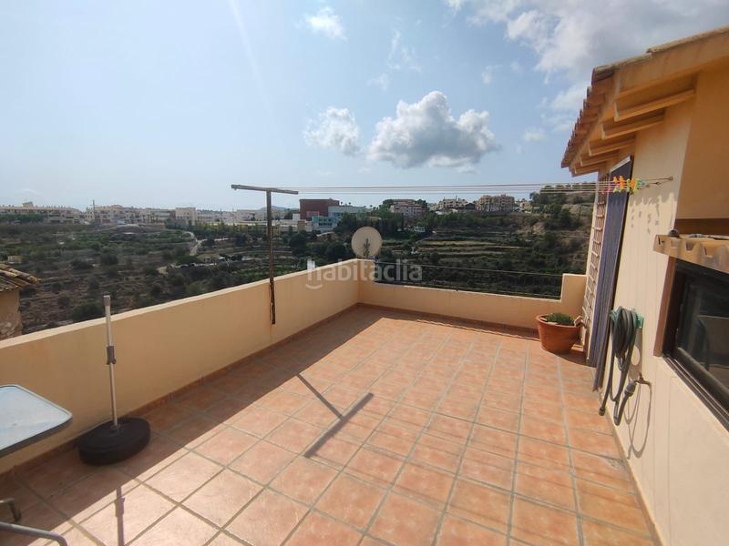 Foto 7f1c1164-4c40-4c19-b381-4b372723d3c4. Masía magnífica casa adosada de 3 dormitorios y 2 baños en el casco antiguo . garaje privado y azotea con vistas al mar y a la m en Polop