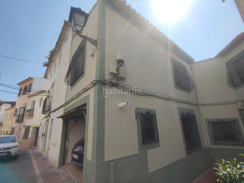 Foto a6306575-a9cf-4f6a-80cd-cd998cb79eb1. Masía magnífica casa adosada de 3 dormitorios y 2 baños en el casco antiguo . garaje privado y azotea con vistas al mar y a la m en Polop