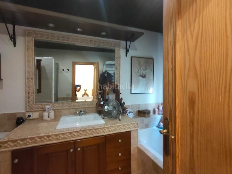 Foto ae3100f2-408b-447f-ac9c-6312ffd63ac2. Masía magnífica casa adosada de 3 dormitorios y 2 baños en el casco antiguo . garaje privado y azotea con vistas al mar y a la m en Polop