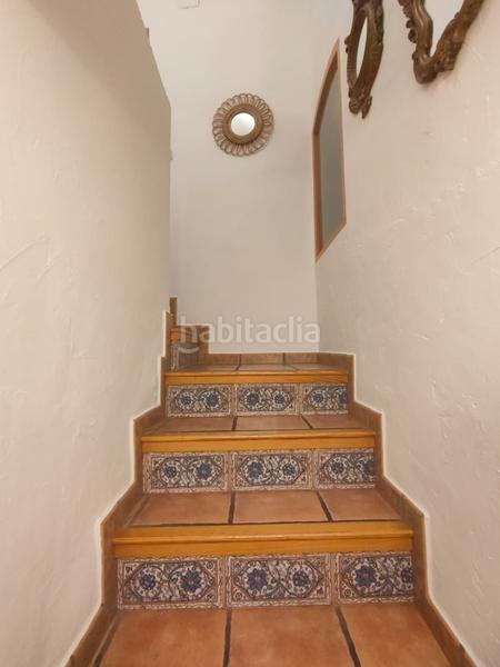 Foto c7831beb-a522-4ed4-b986-6cf2973b7e86. Masía magnífica casa adosada de 3 dormitorios y 2 baños en el casco antiguo . garaje privado y azotea con vistas al mar y a la m en Polop