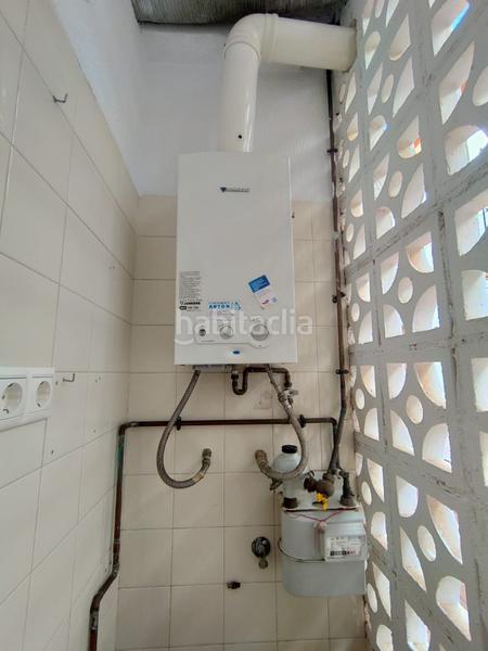 Foto a0076c1a-4207-4a99-95ea-5ad2fd8ce51f. Casa adossada amb calefacció piscina a Rincón Bajo Benidorm