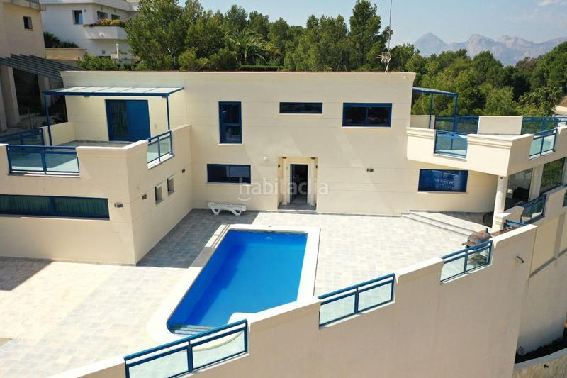 Foto e6d806b9-46a7-4318-b92b-b9925ba086c5. Chalet mit heizung parking in Altea hills Altea