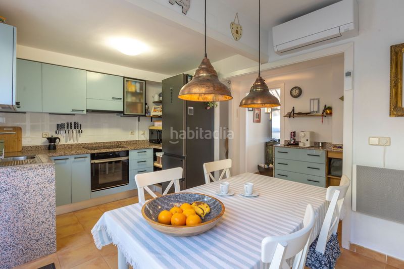 Foto 5d5555e3-1d7e-4ac6-a40a-10bfbc91c261. Casa adossada amb calefacció piscina a Relleu