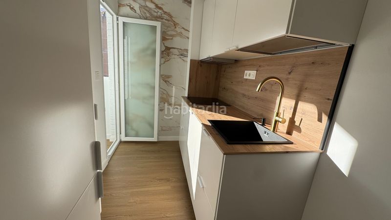 Foto 8b9a304b-88fb-4c36-a2b1-4eeef509d6e9. Apartament amb piscina a Punta Prima Torrevieja