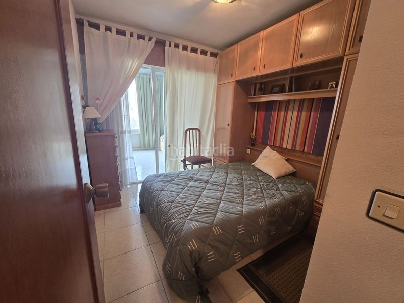 Foto b5acb404-502a-46f0-995a-b413f419dd3b. Apartament amb piscina a Playa Levante Benidorm