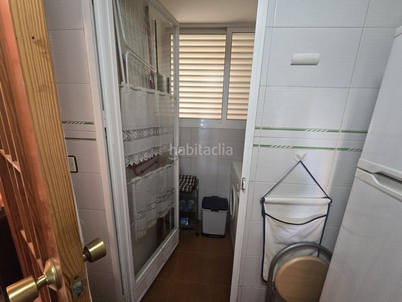 Foto c894ff93-19cd-4134-82b2-a7b68049d9a7. Apartament amb piscina a Playa Levante Benidorm