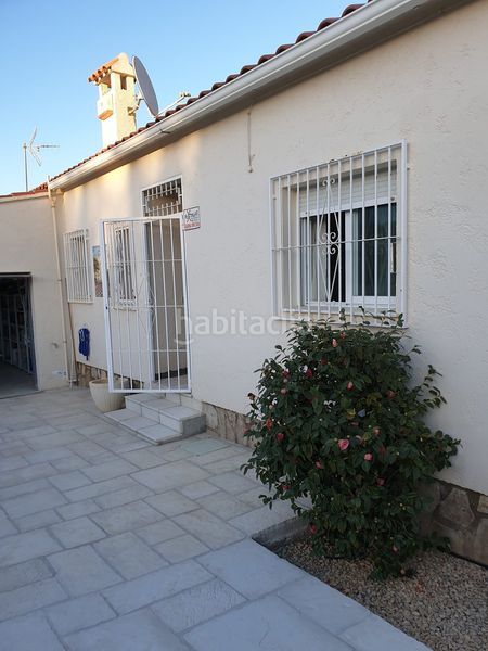 Foto a7476ce8-918d-49ca-b6a9-7acfb8faee4b. Casa amb piscina a Pueblo-Ubanizaciones Alfàs del Pi (l´)