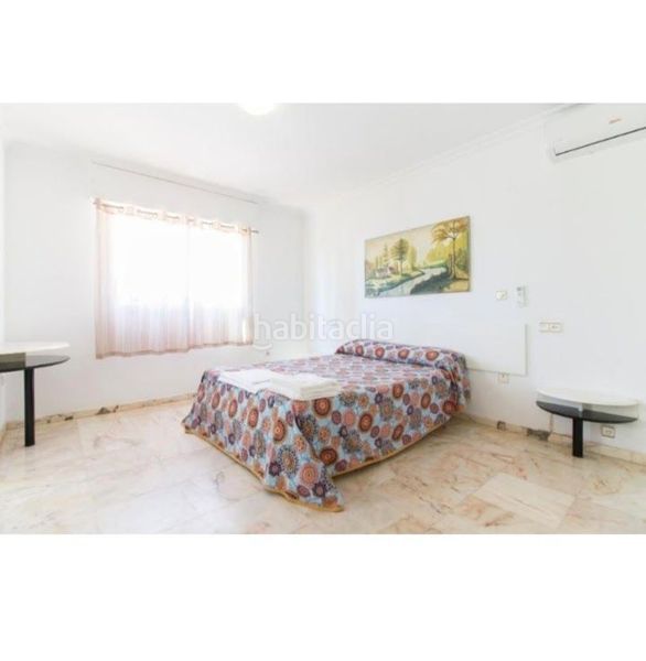 Foto 5794375b-6b61-4c2b-ad28-f0fd7884efee. Apartament amb piscina a Playa Poniente Benidorm