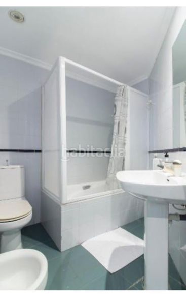 Foto 59722610-1e70-4502-9084-ce53f084bb96. Apartament amb piscina a Playa Poniente Benidorm