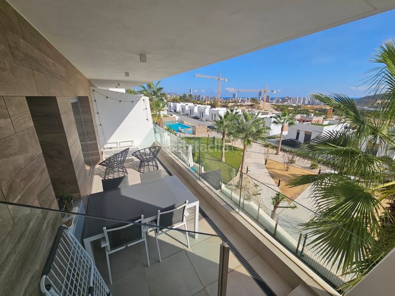 Foto e302a393-792e-4a50-8276-267a32ddfa9b. Lloguer àtic amb calefacció piscina a balcón de Finestrat-terra marina Finestrat