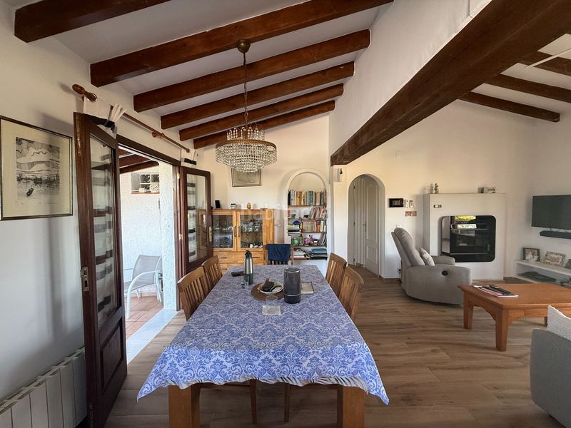 Foto aea71056-1a0e-4078-833b-6d476bd61373. Casa amb piscina a Paichi Moraira