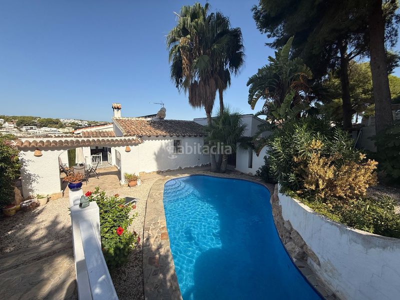 Foto c598bc1f-335a-4596-a9a7-e4747119753c. Casa amb piscina a Paichi Moraira