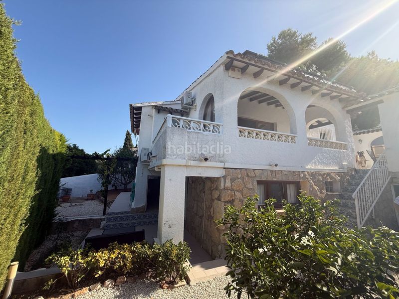 Foto eb9c3bd8-b7f6-4acf-9f05-2a33703b579b. Casa amb piscina a Paichi Moraira