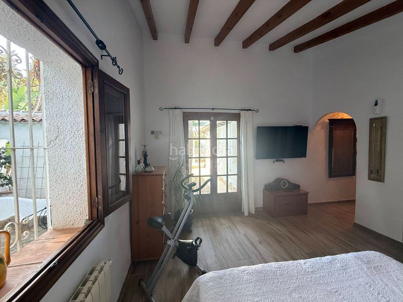 Foto fea45051-5499-4153-abf2-6118901a0782. Casa amb piscina a Paichi Moraira
